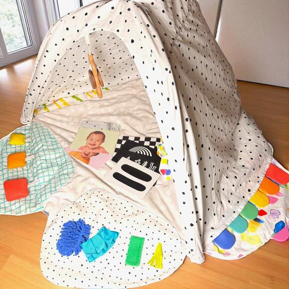 Lovevery Play Gym with Sensory Strands and Complete Visual Card Set - Picture 3 of 3